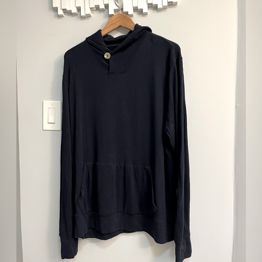 J. Crew extra soft sweater. Men’s extra large. Navy blue color. Great condition.